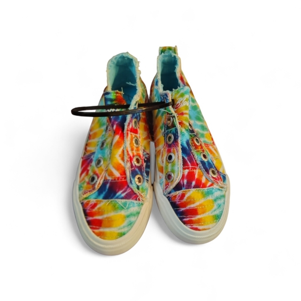 Blowfish Malibu Play slip-on canvas sneakers 8.5 Size